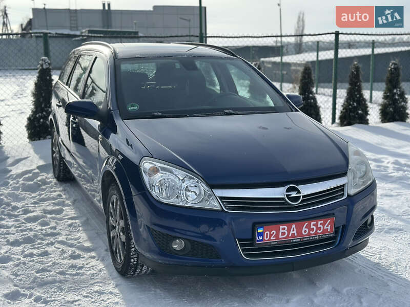 Универсал Opel Astra 2008 в Виннице
