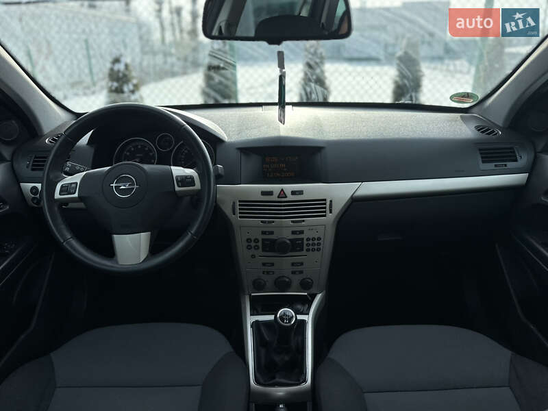 Универсал Opel Astra 2008 в Виннице