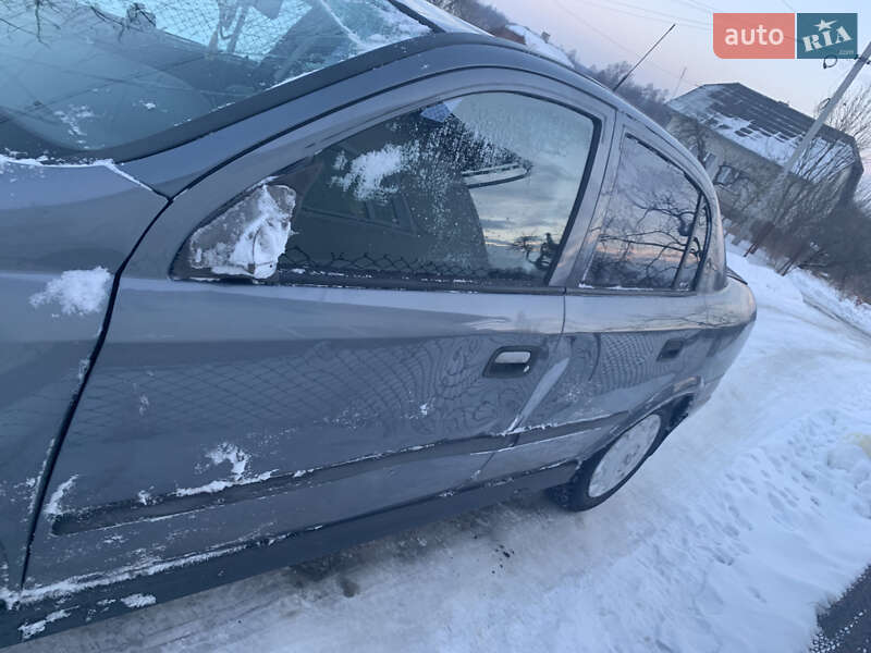 Седан Opel Astra 2007 в Стрые