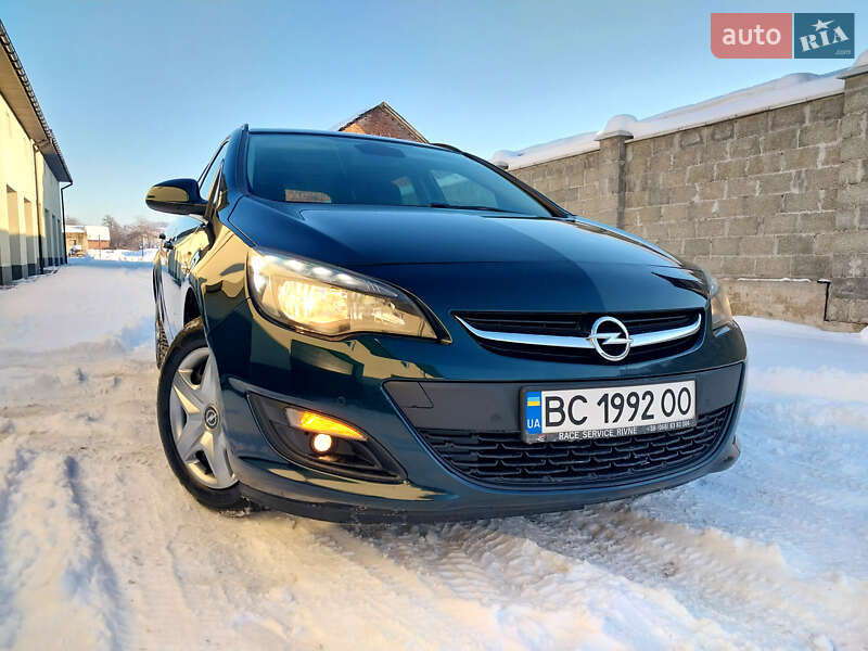 Универсал Opel Astra 2016 в Самборе