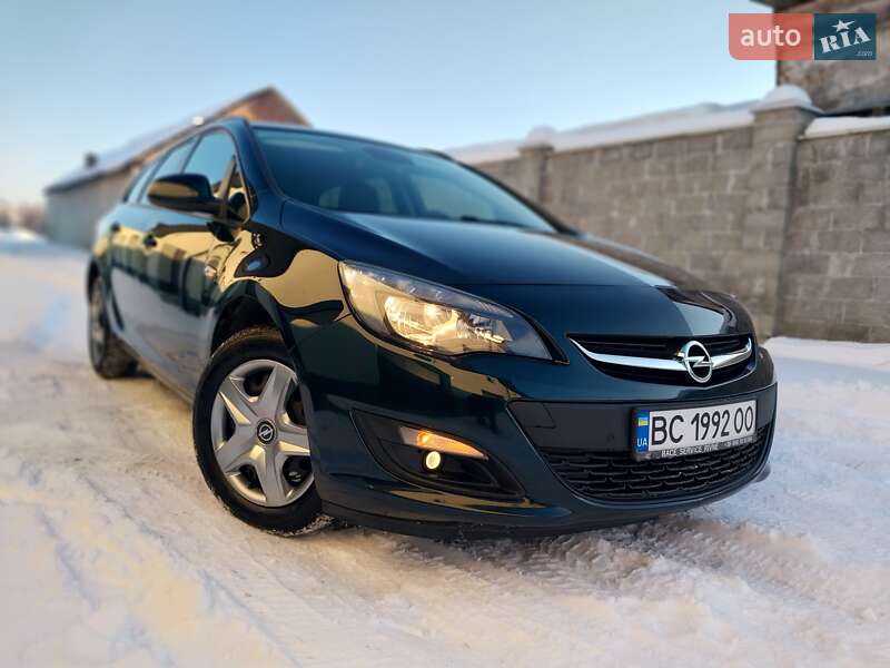 Универсал Opel Astra 2016 в Самборе