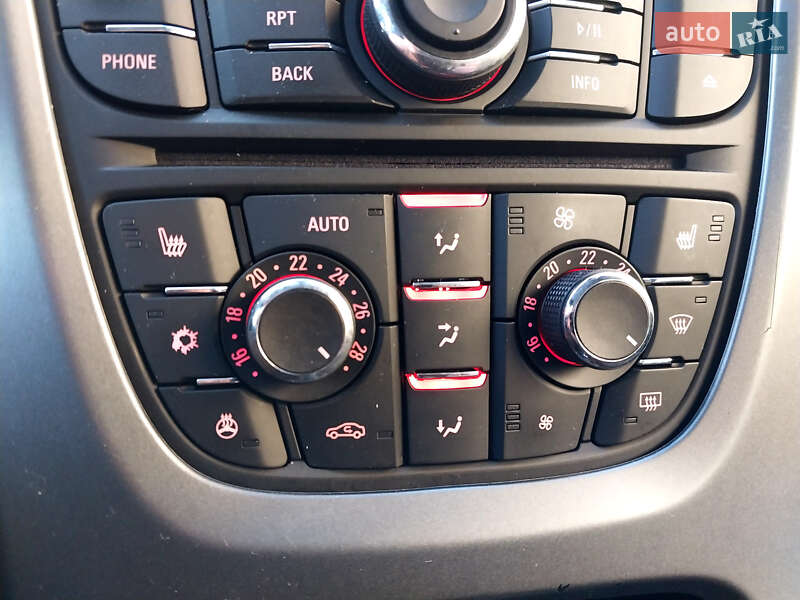 Универсал Opel Astra 2016 в Самборе