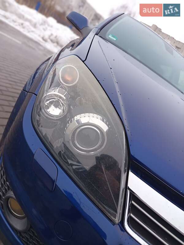 Универсал Opel Astra 2009 в Дрогобыче