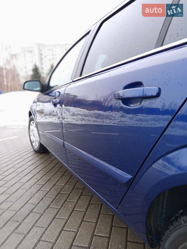 Универсал Opel Astra 2009 в Дрогобыче