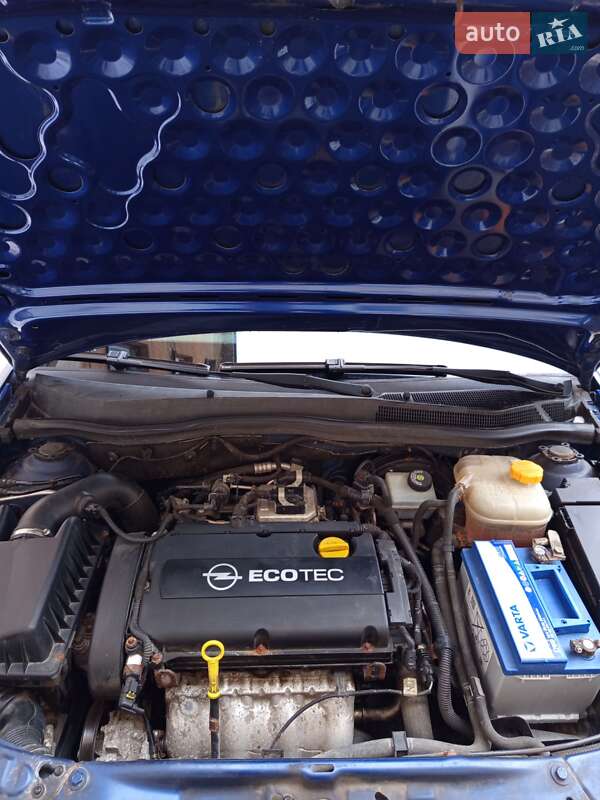 Универсал Opel Astra 2009 в Дрогобыче