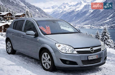 Хэтчбек Opel Astra 2009 в Киеве