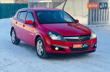 Хэтчбек Opel Astra 2012 в Киеве