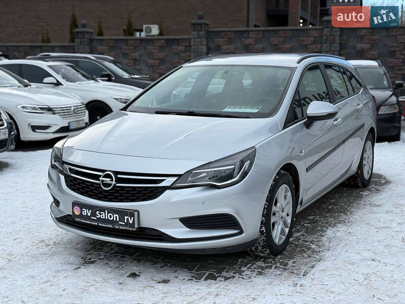 Универсал Opel Astra 2018 в Здолбунове