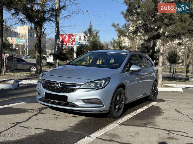 Универсал Opel Astra 2019 в Одессе