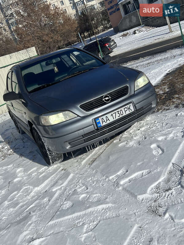 Седан Opel Astra 2007 в Полтаве