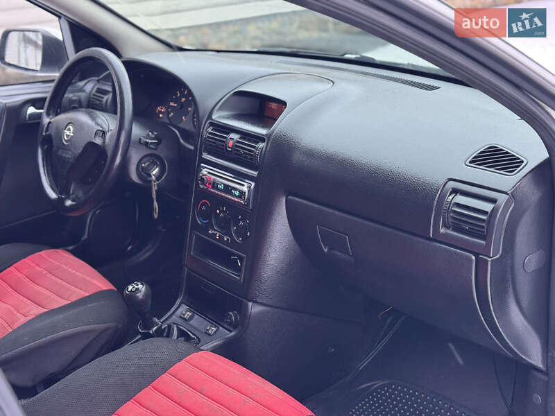 Универсал Opel Astra 2001 в Черновцах