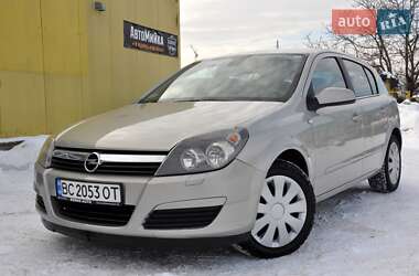 Хетчбек Opel Astra 2004 в Львові