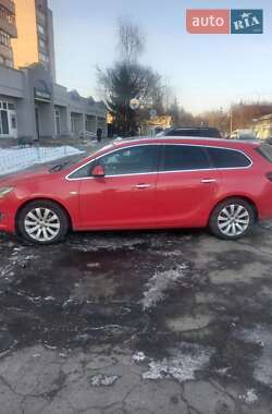 Универсал Opel Astra 2013 в Черкассах