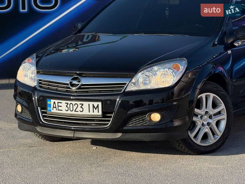 Opel Astra 2008