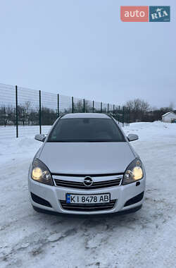 Универсал Opel Astra 2008 в Жашкове