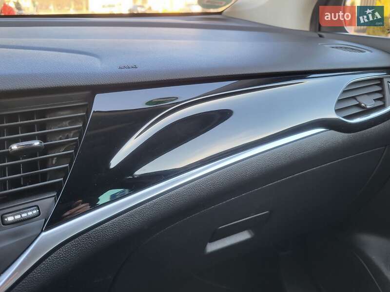 Універсал Opel Astra 2019 в Луцьку