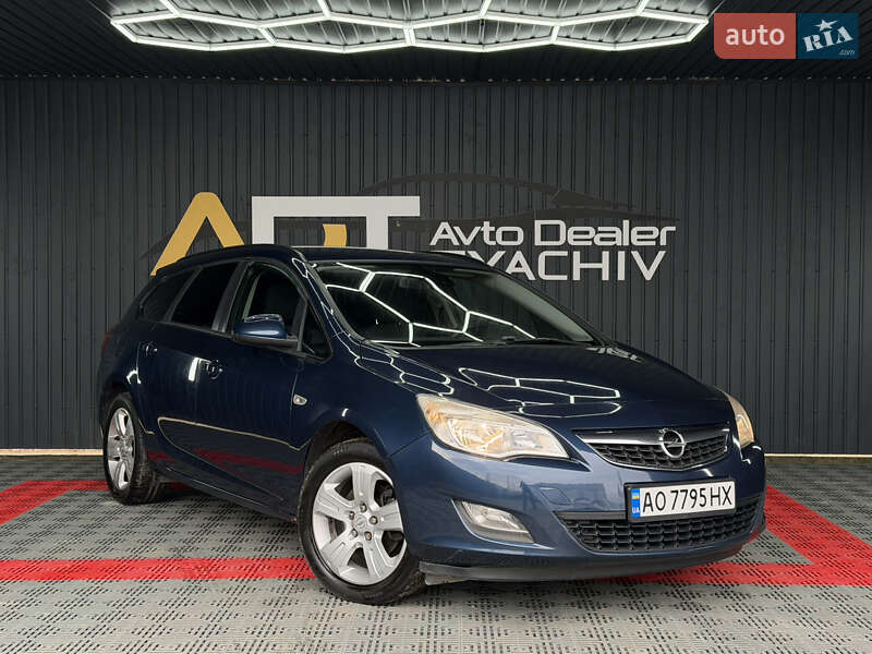 Opel Astra 2010