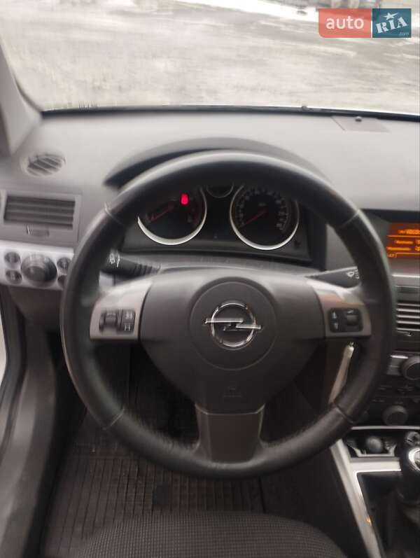 Хэтчбек Opel Astra 2005 в Городище фото 10 Хэтчбек Opel Astra 2005 в Городище