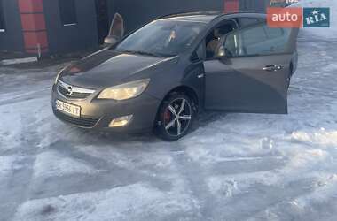 Универсал Opel Astra 2011 в Сарнах