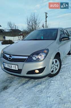 Хэтчбек Opel Astra 2011 в Коломые