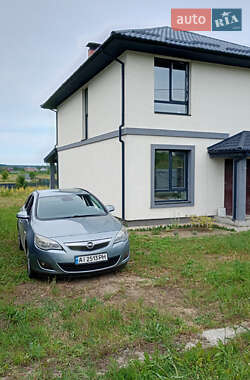 Універсал Opel Astra 2011 в Києві