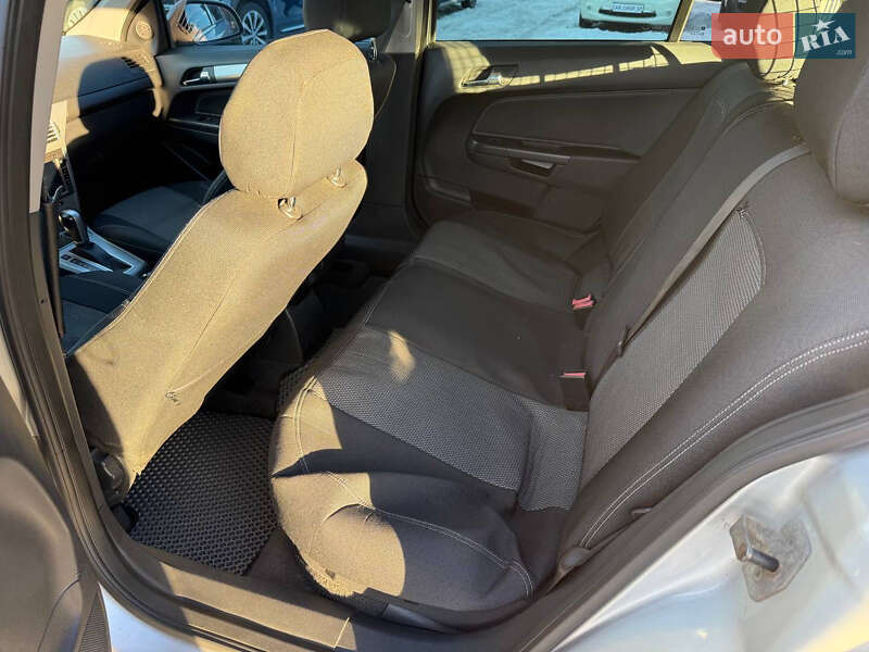 Универсал Opel Astra 2010 в Стрые фото 41 Универсал Opel Astra 2010 в Стрые
