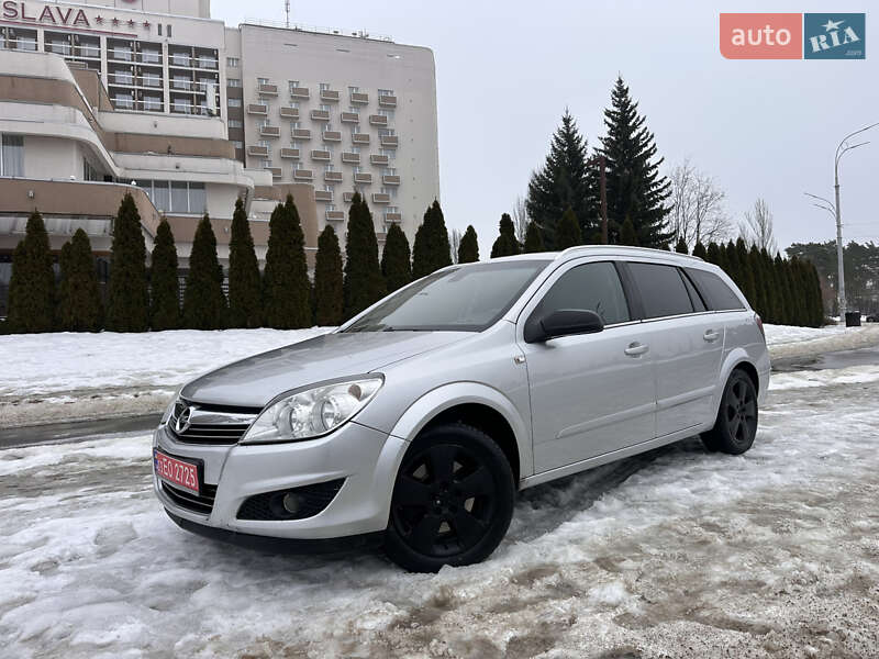 Универсал Opel Astra 2009 в Киеве