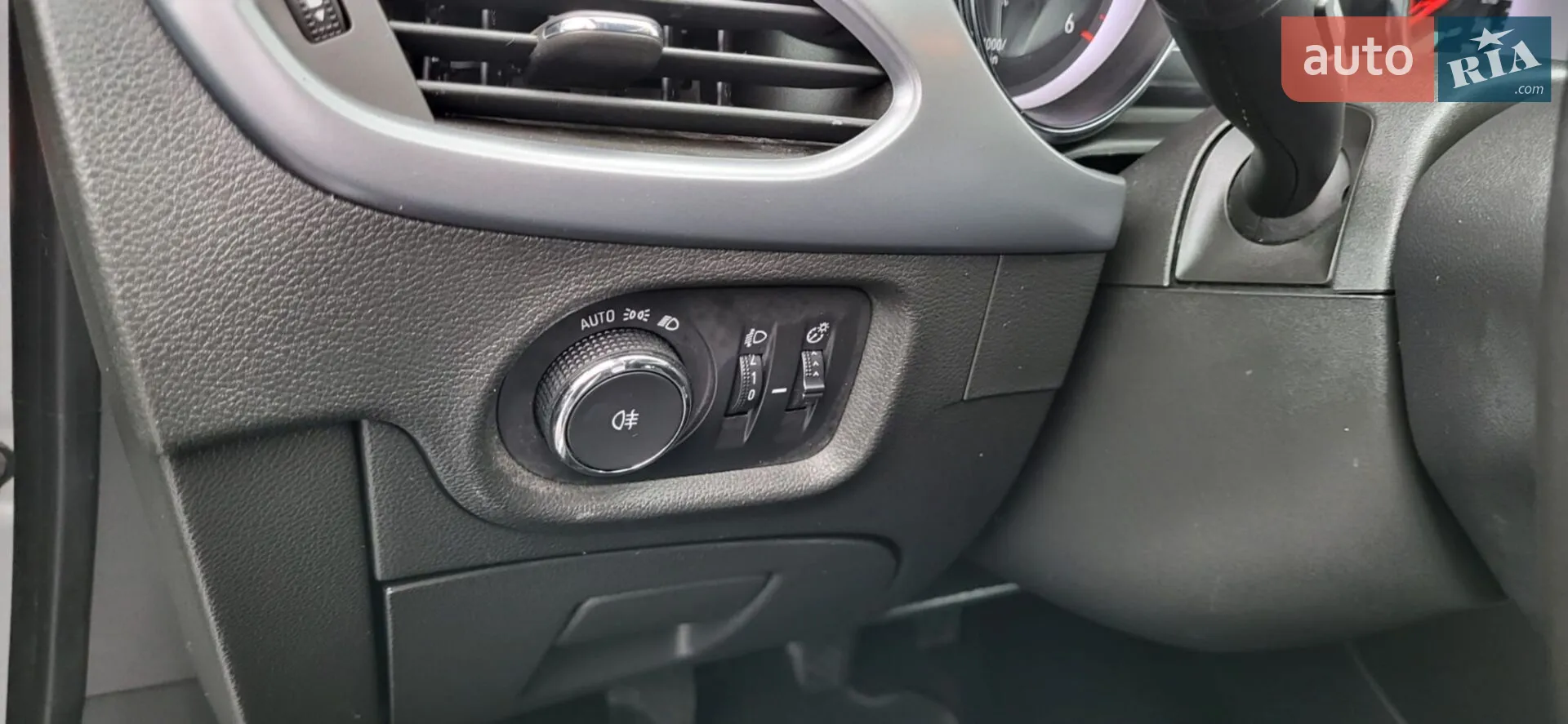 2018 Opel Astra - мініатюра 26