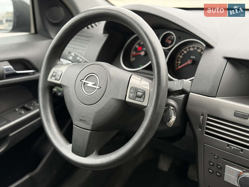 Універсал Opel Astra 2005 в Новому Бузі фото 12 Універсал Opel Astra 2005 в Новому Бузі