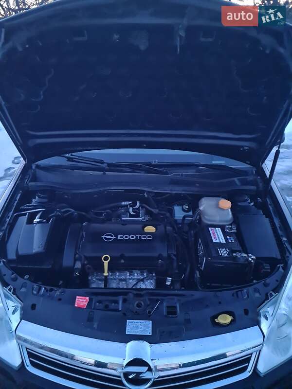 Универсал Opel Astra 2008 в Луцке фото 16 Универсал Opel Astra 2008 в Луцке