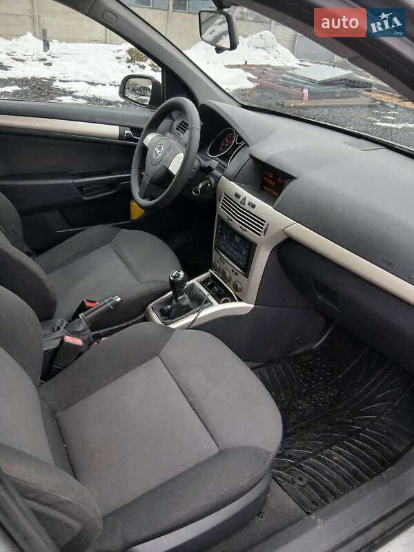 Хэтчбек Opel Astra 2008 в Луцке фото 12 Хэтчбек Opel Astra 2008 в Луцке