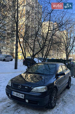 Седан Opel Astra 2006 в Киеве