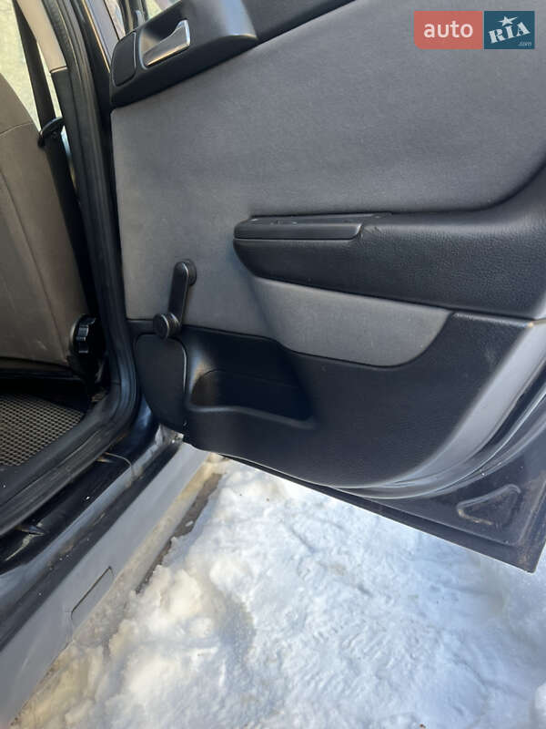 Седан Opel Astra 2006 в Киеве фото 10 Седан Opel Astra 2006 в Киеве