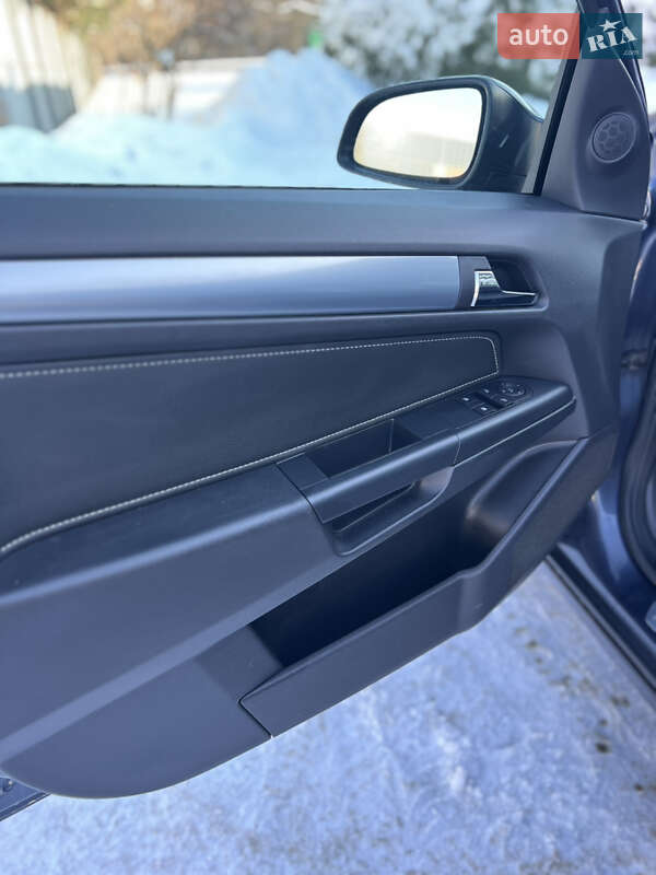 Универсал Opel Astra 2009 в Луцке