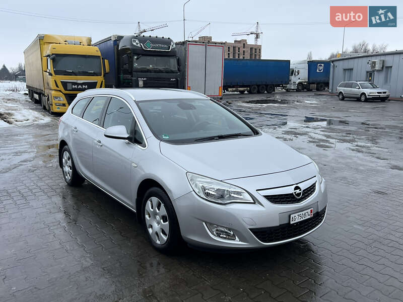 Универсал Opel Astra 2011 в Луцке фото 6 Универсал Opel Astra 2011 в Луцке
