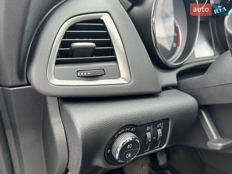 Универсал Opel Astra 2011 в Луцке фото 54 Универсал Opel Astra 2011 в Луцке