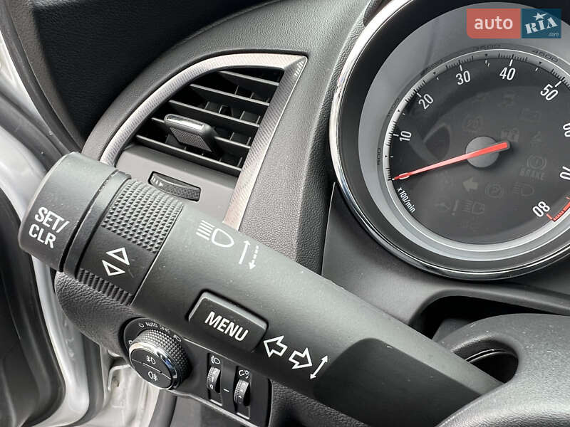 Универсал Opel Astra 2011 в Луцке фото 62 Универсал Opel Astra 2011 в Луцке