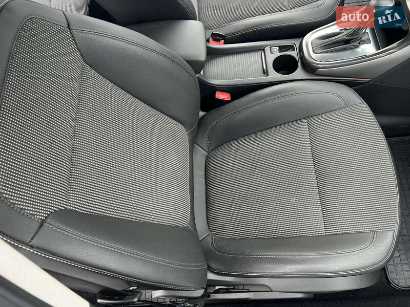 Универсал Opel Astra 2011 в Луцке фото 87 Универсал Opel Astra 2011 в Луцке