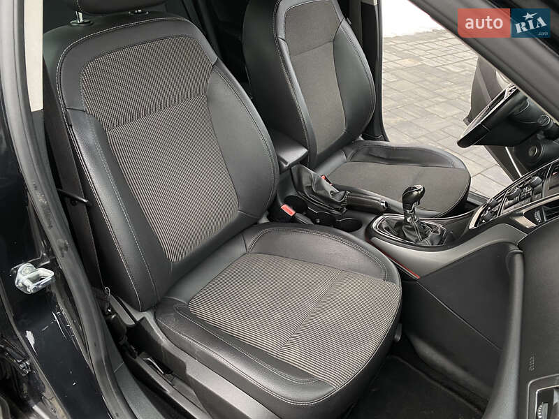 Хетчбек Opel Astra 2011 в Луцьку