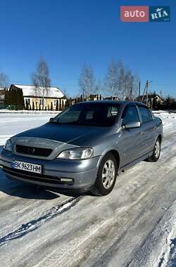Седан Opel Astra 2007 в Любешові