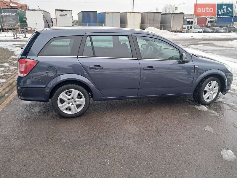 Универсал Opel Astra 2009 в Ковеле