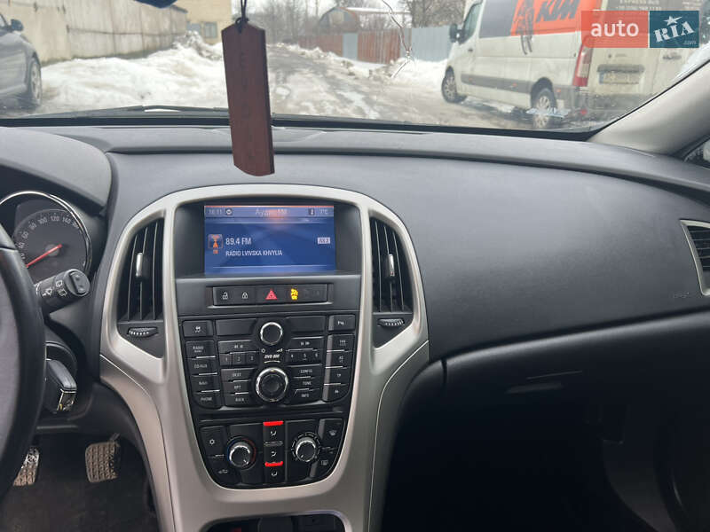 Универсал Opel Astra 2011 в Луцке фото 14 Универсал Opel Astra 2011 в Луцке