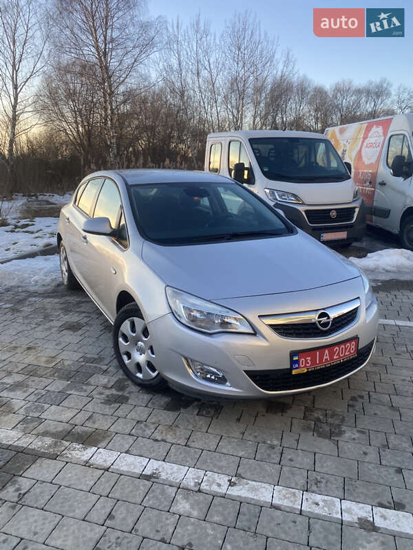 Хетчбек Opel Astra 2011 в Львові фото 26 Хетчбек Opel Astra 2011 в Львові