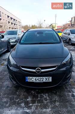 Универсал Opel Astra 2015 в Львове