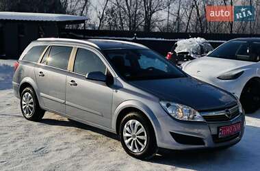 Универсал Opel Astra 2009 в Черкассах