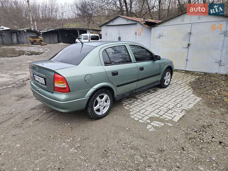 Седан Opel Astra 2007 в Запоріжжі