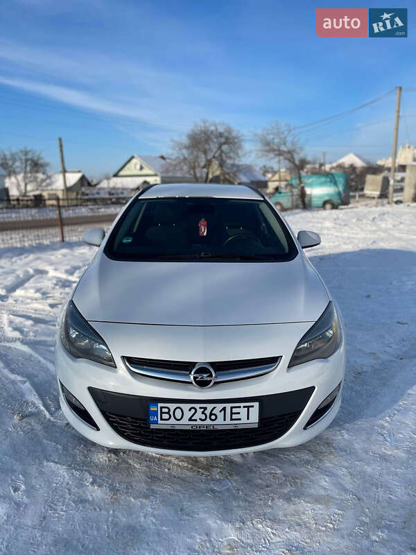 Opel Astra 2013