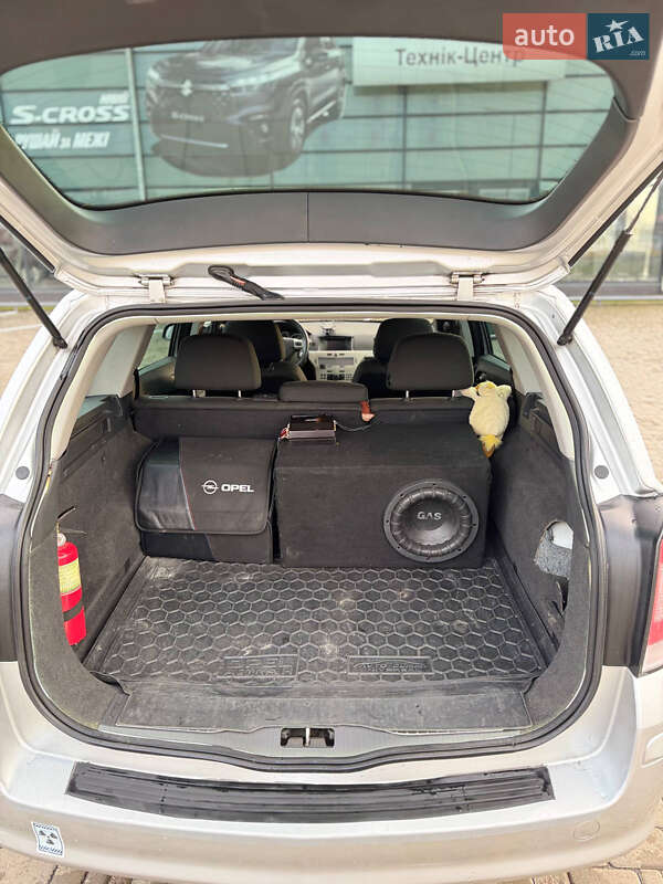 Универсал Opel Astra 2008 в Балаклее