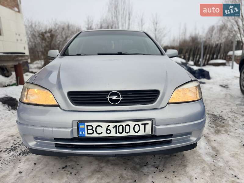 Седан Opel Astra 2001 в Львові