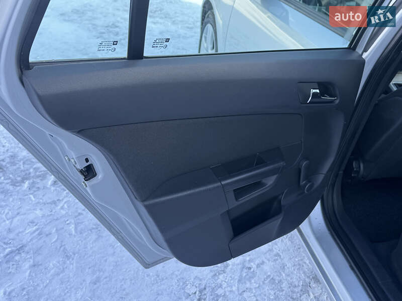 Универсал Opel Astra 2008 в Киеве фото 20 Универсал Opel Astra 2008 в Киеве